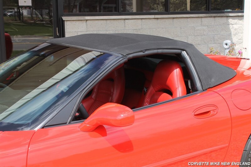 Used 2001 Chevrolet Corvette Coupe w/ Preferred Equipment Group2 RWD image 13