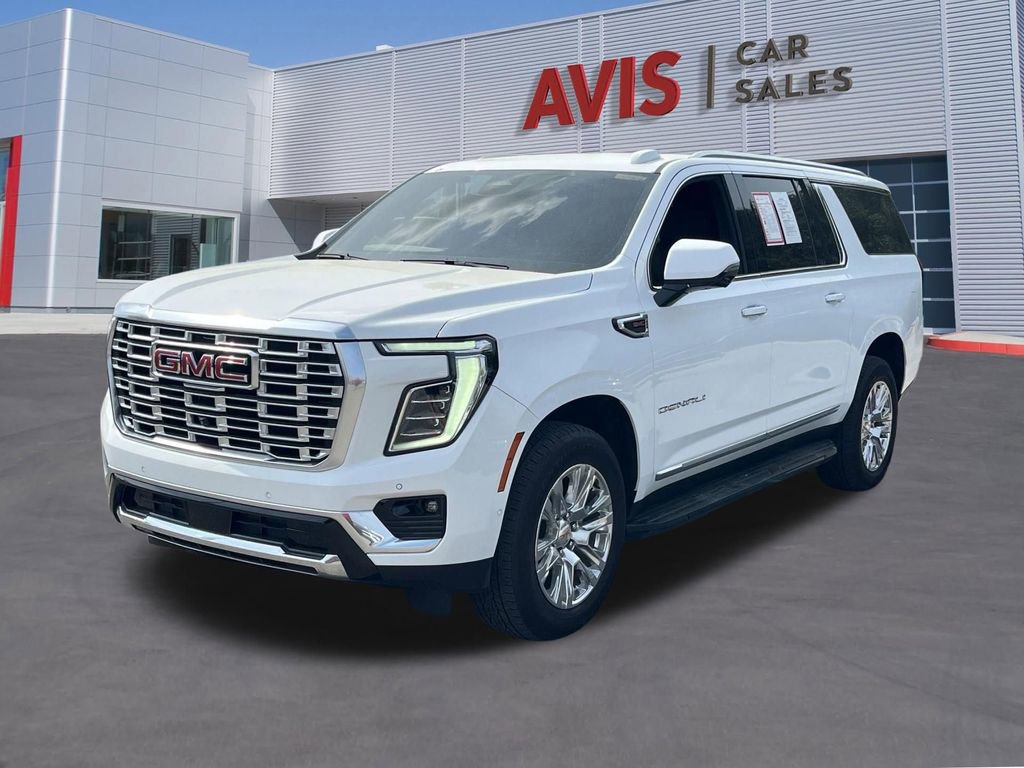 Used 2025 GMC Yukon XL Denali image 1