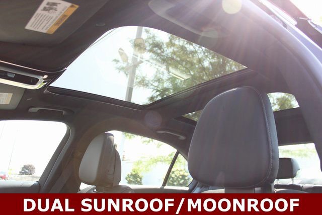 New 2025 Mercedes-Benz C 300 4MATIC Sedan image 17