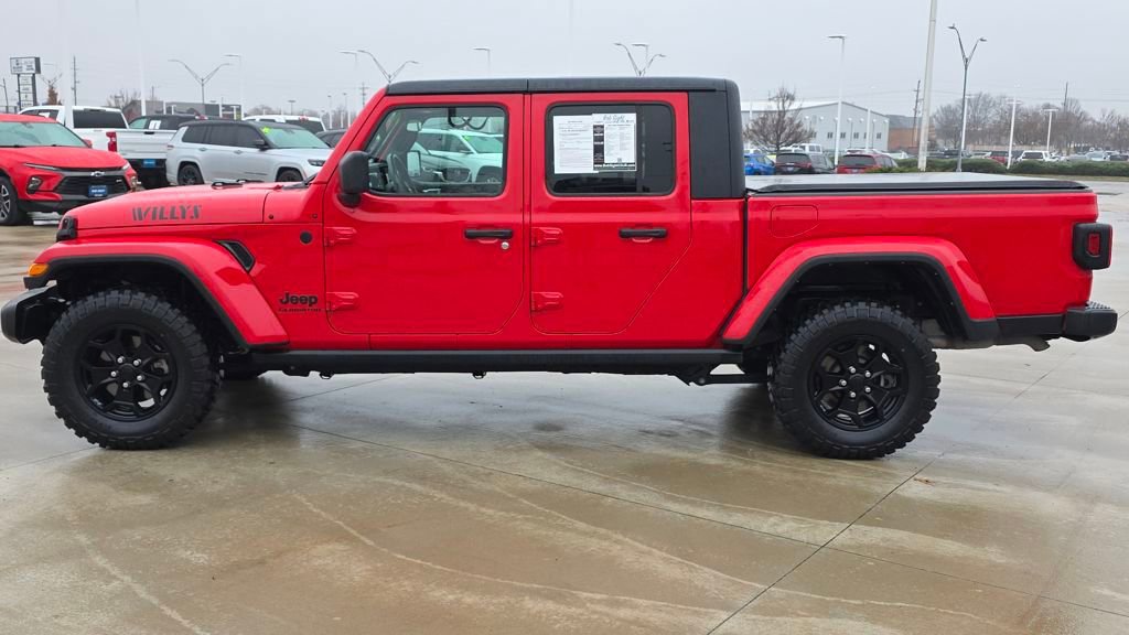 Used 2021 Jeep Gladiator Willys image 2
