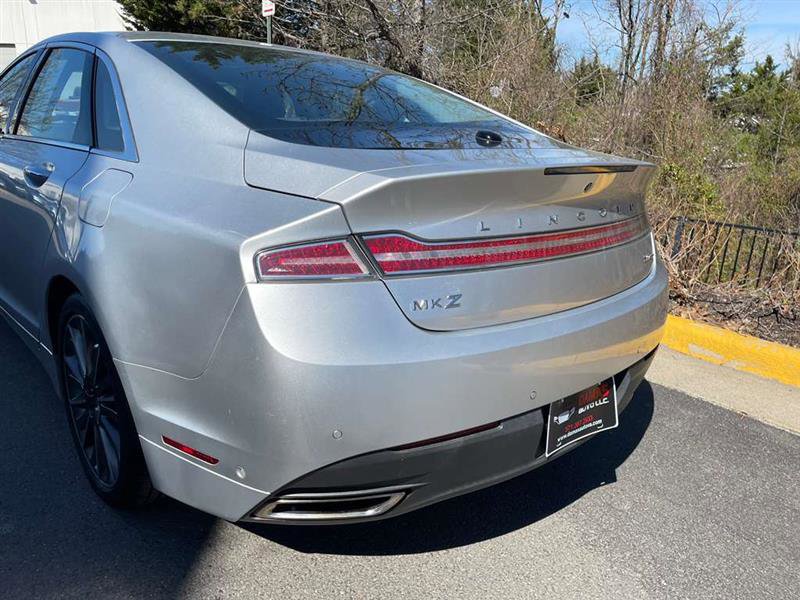 Used 2013 Lincoln MKZ image 27