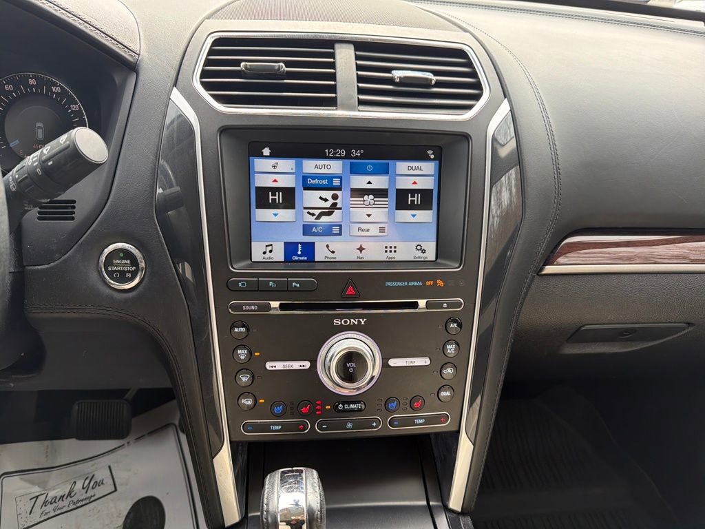 Used 2017 Ford Explorer Platinum image 18