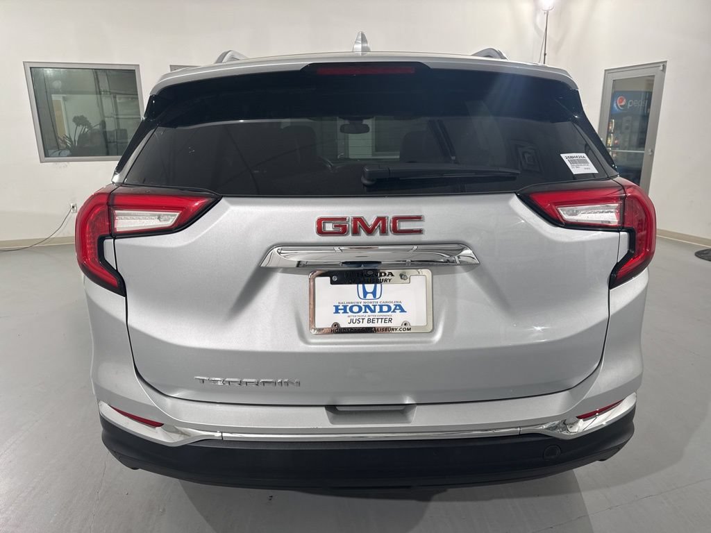 Used 2022 GMC Terrain SLT FWD image 8