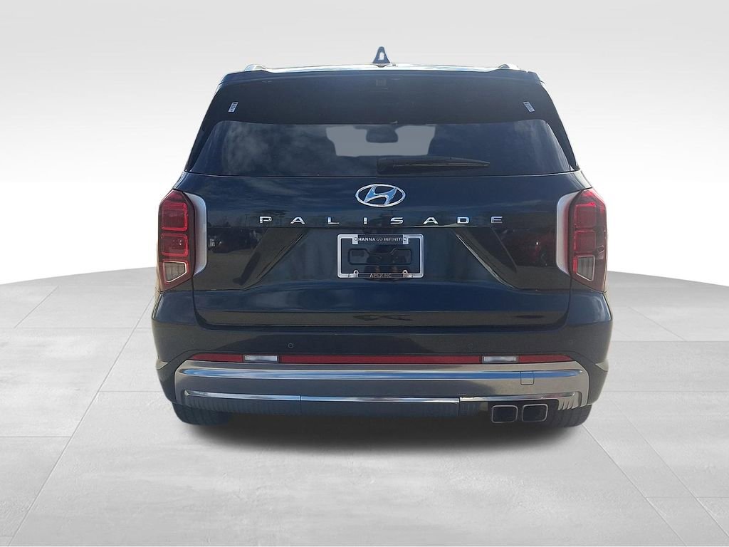 Used 2024 Hyundai Palisade Calligraphy image 5