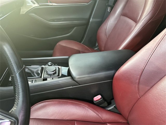 Used 2019 MAZDA MAZDA3 Hatchback w/ Premium Package image 24