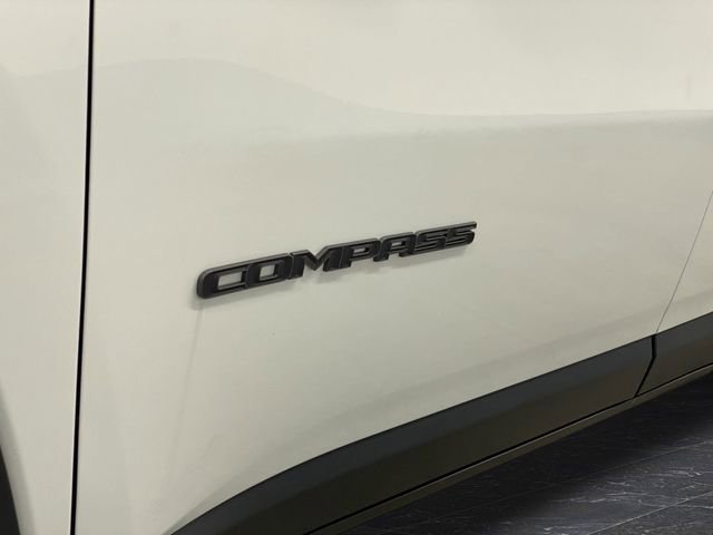 New 2025 Jeep Compass Latitude w/ Sun & Sound Group image 37