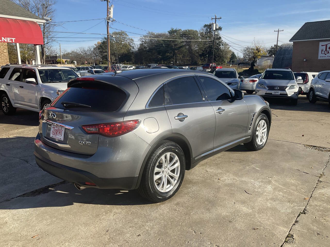 Used 2016 INFINITI QX70 2WD image 3