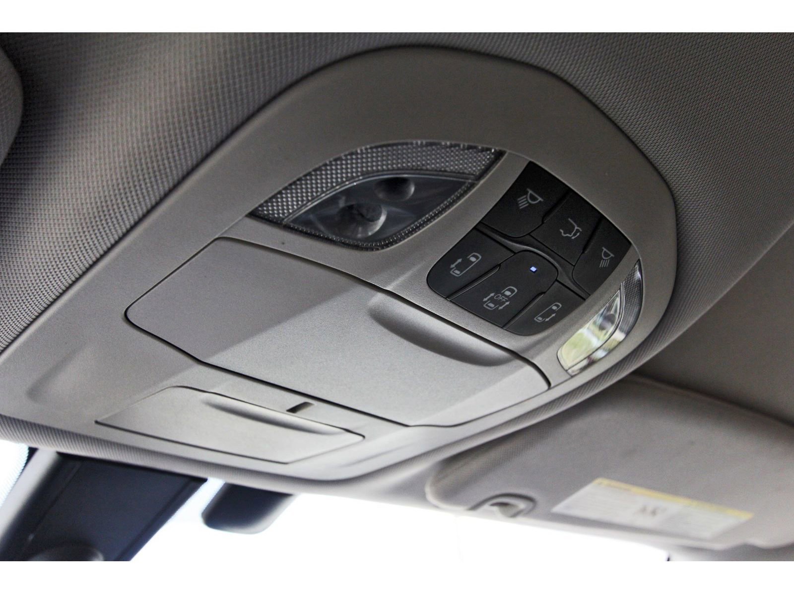 Used 2018 Chrysler Pacifica Touring Plus image 25