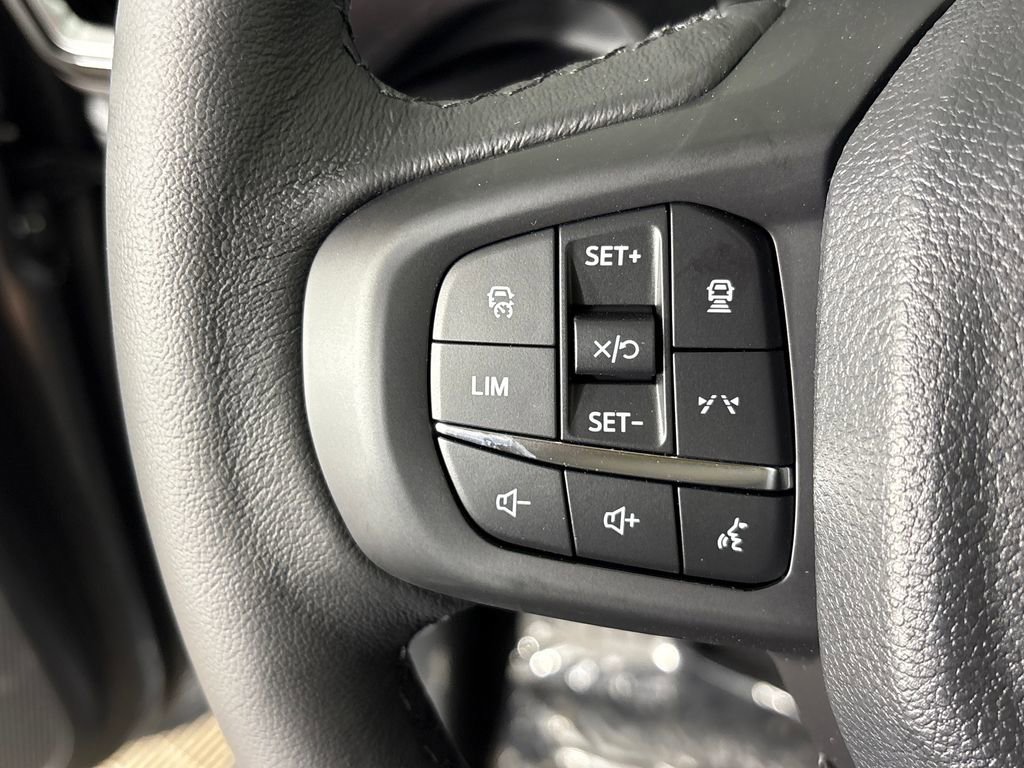 New 2026 Ford Ranger Lariat w/ Black Appearance Package image 18