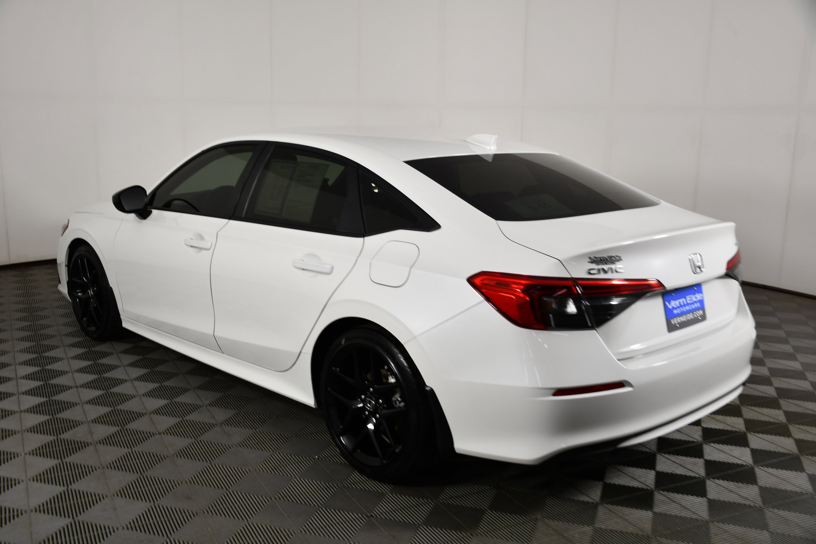 Certified 2024 Honda Civic Sport image 8