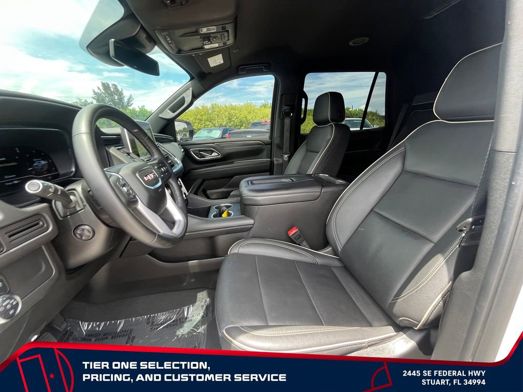 Used 2024 GMC Yukon SLT w/ SLT Luxury Package AWD/4WD image 10