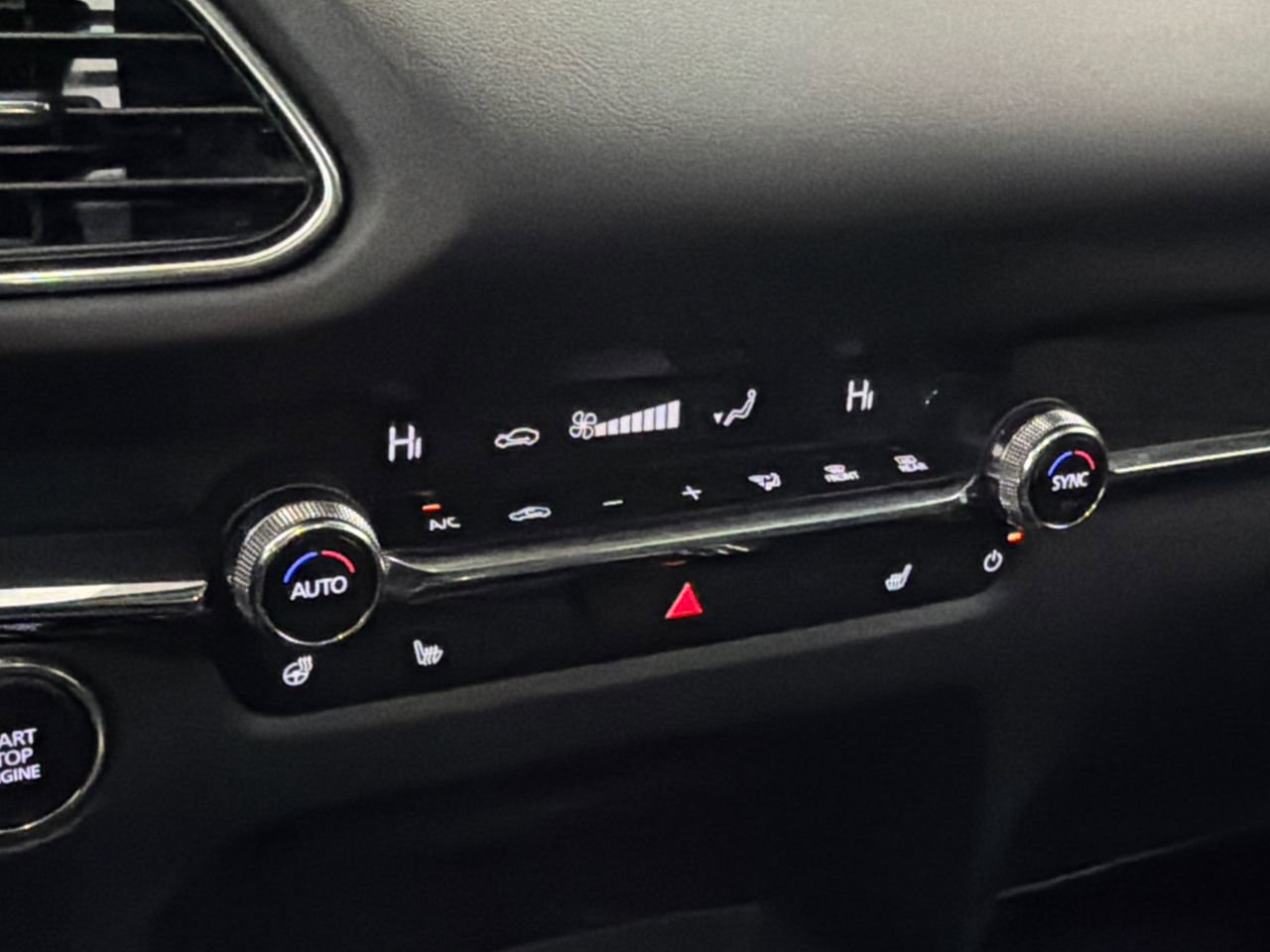 Certified 2025 MAZDA CX-30 2.5 Turbo w/ Premium Package image 28