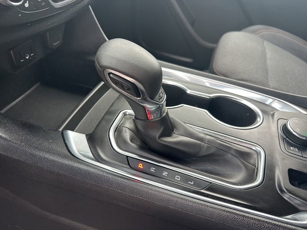 Used 2021 Chevrolet Traverse LT AWD/4WD image 33