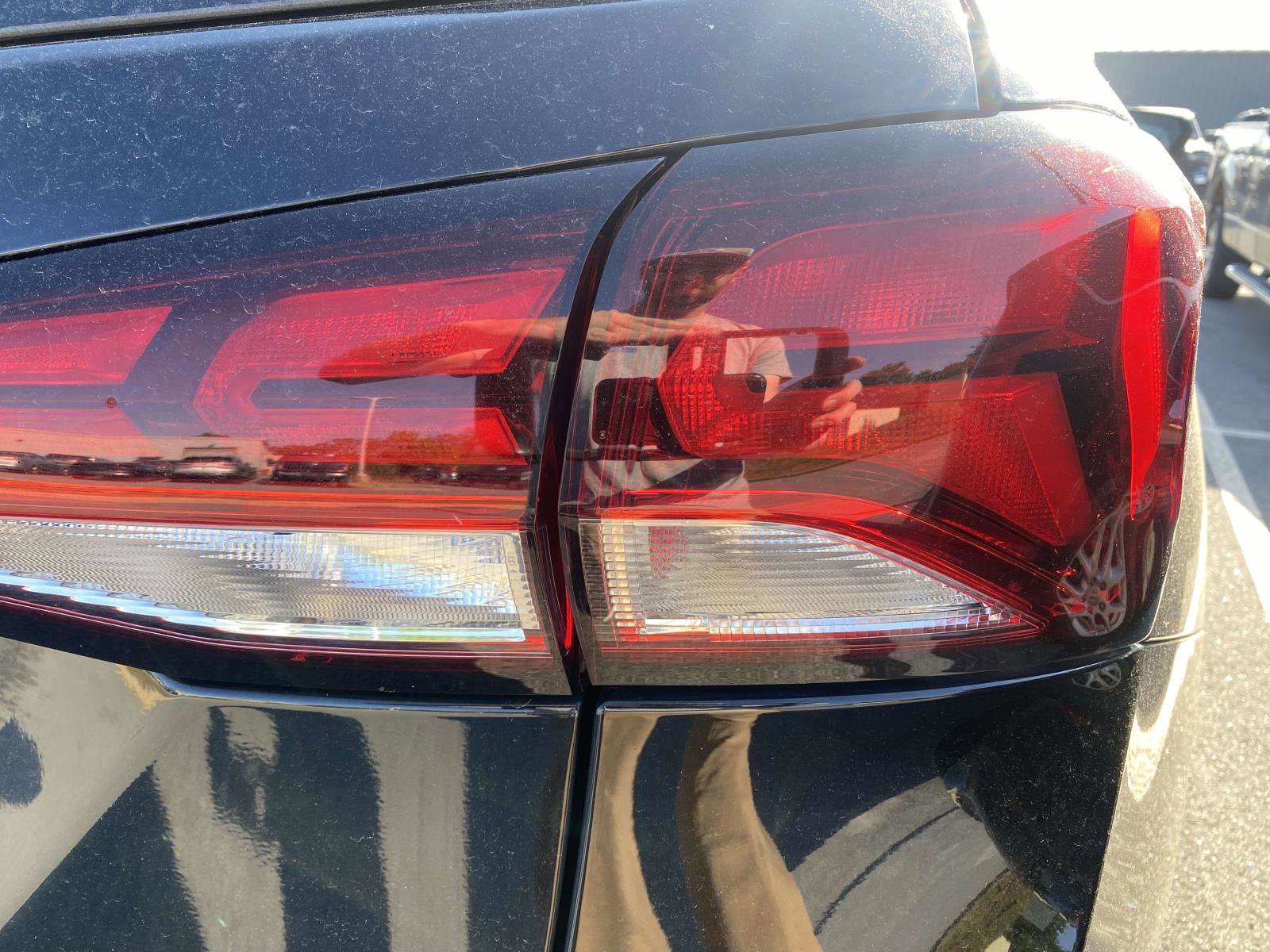 Used 2023 Chevrolet Equinox LT w/ Driver Convenience Package FWD image 8