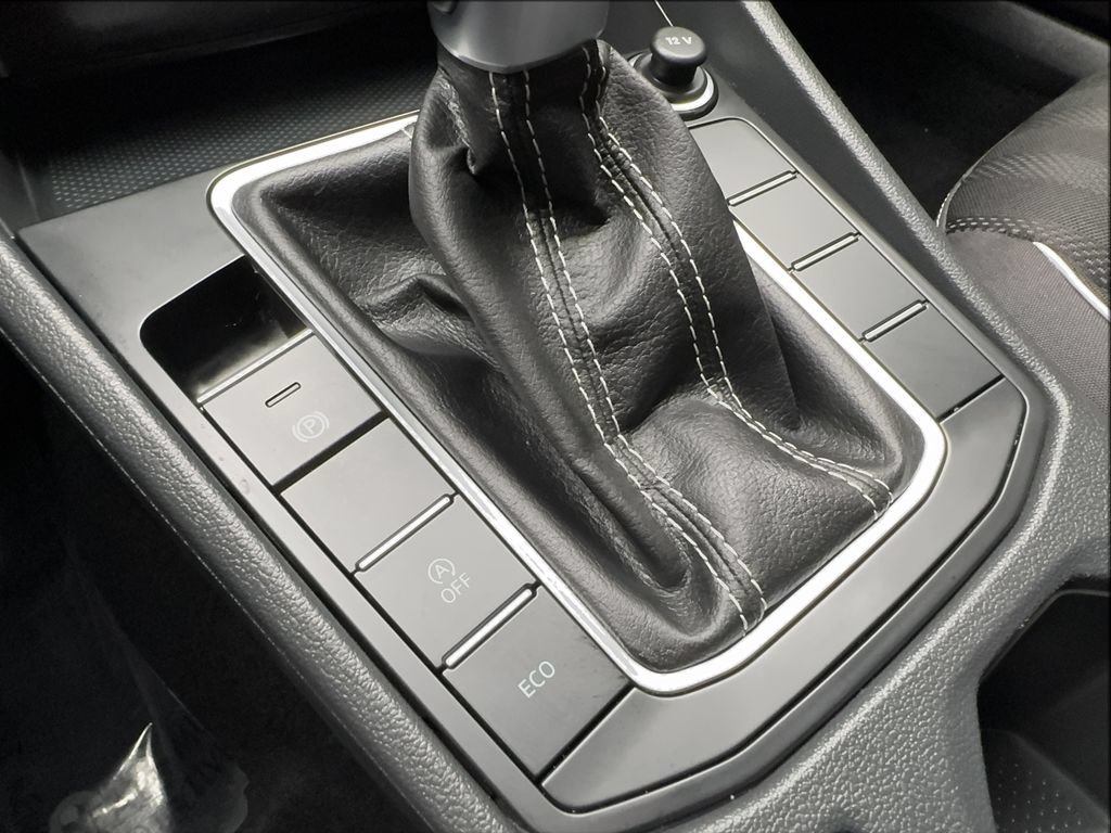 Used 2024 Volkswagen Jetta Sport FWD image 47