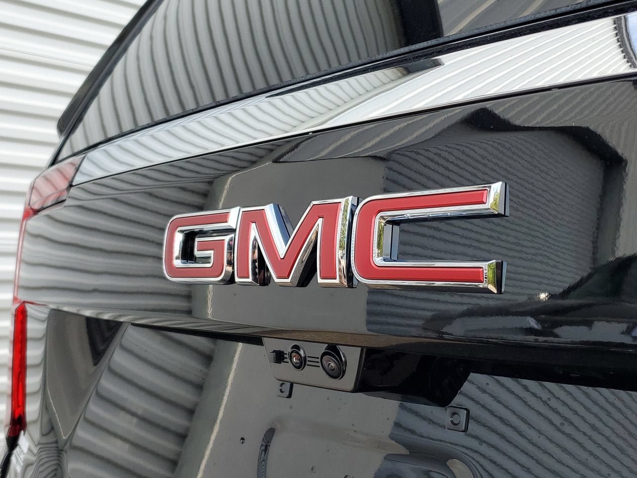 New 2026 GMC Yukon XL Elevation w/ Elevation Premium Package AWD/4WD image 7