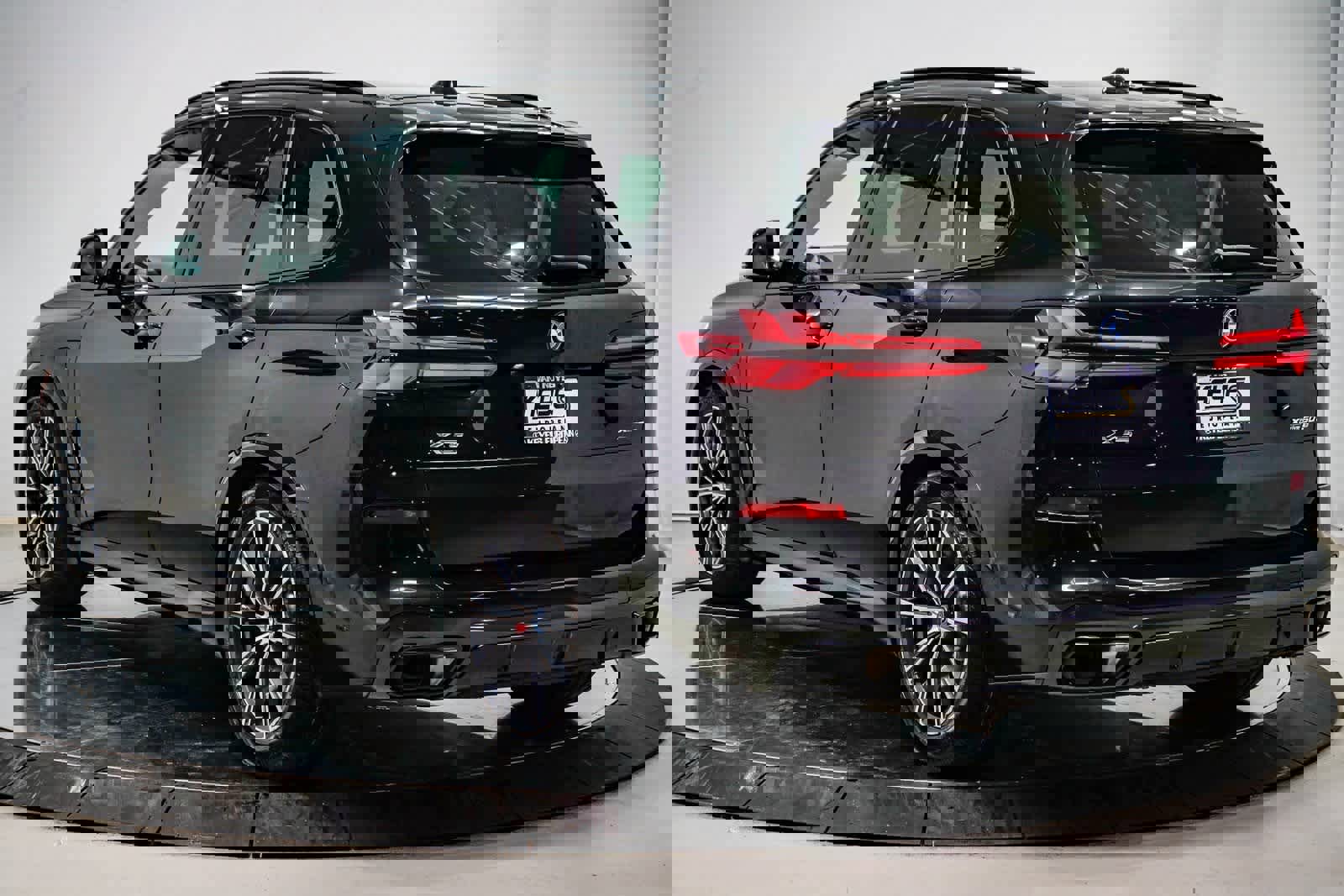 Used 2024 BMW X5 xDrive50e w/ Executive Package image 2