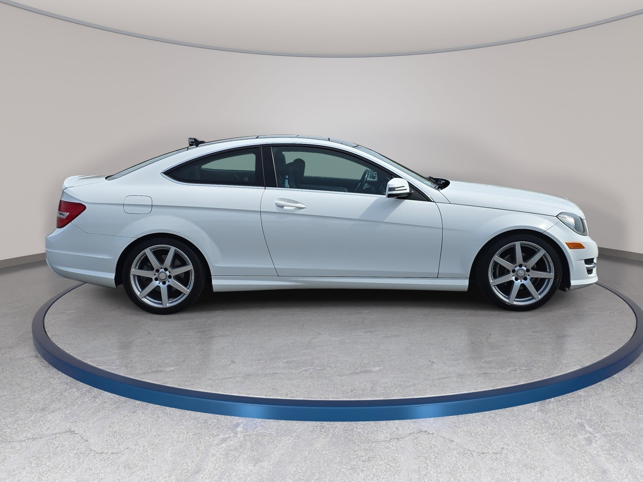 Used 2013 Mercedes-Benz C 250 C 250 image 4