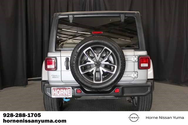 Used 2024 Jeep Wrangler Unlimited AWD/4WD image 14