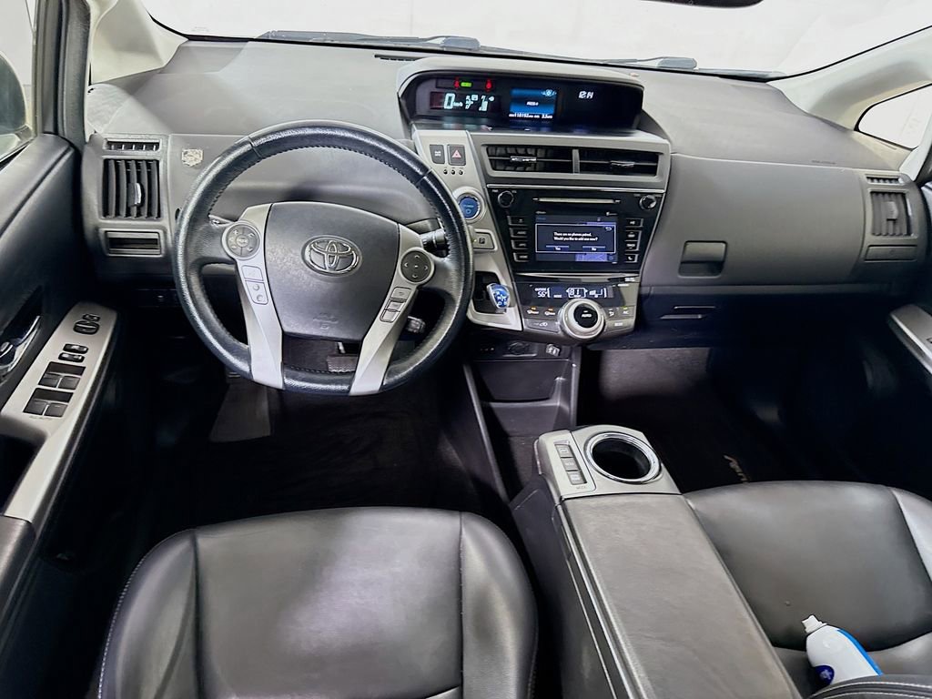 Used 2016 Toyota Prius V Four image 19
