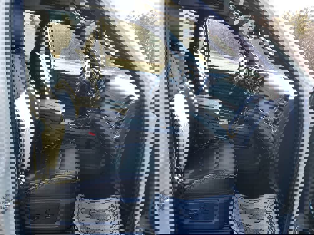 Used 2024 RAM 3500 Limited image 24