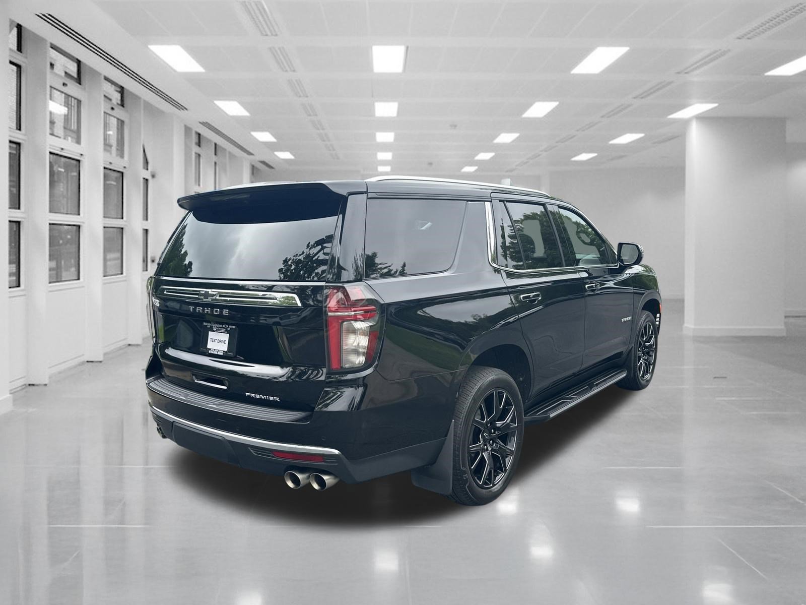 Used 2023 Chevrolet Tahoe Premier AWD/4WD image 5
