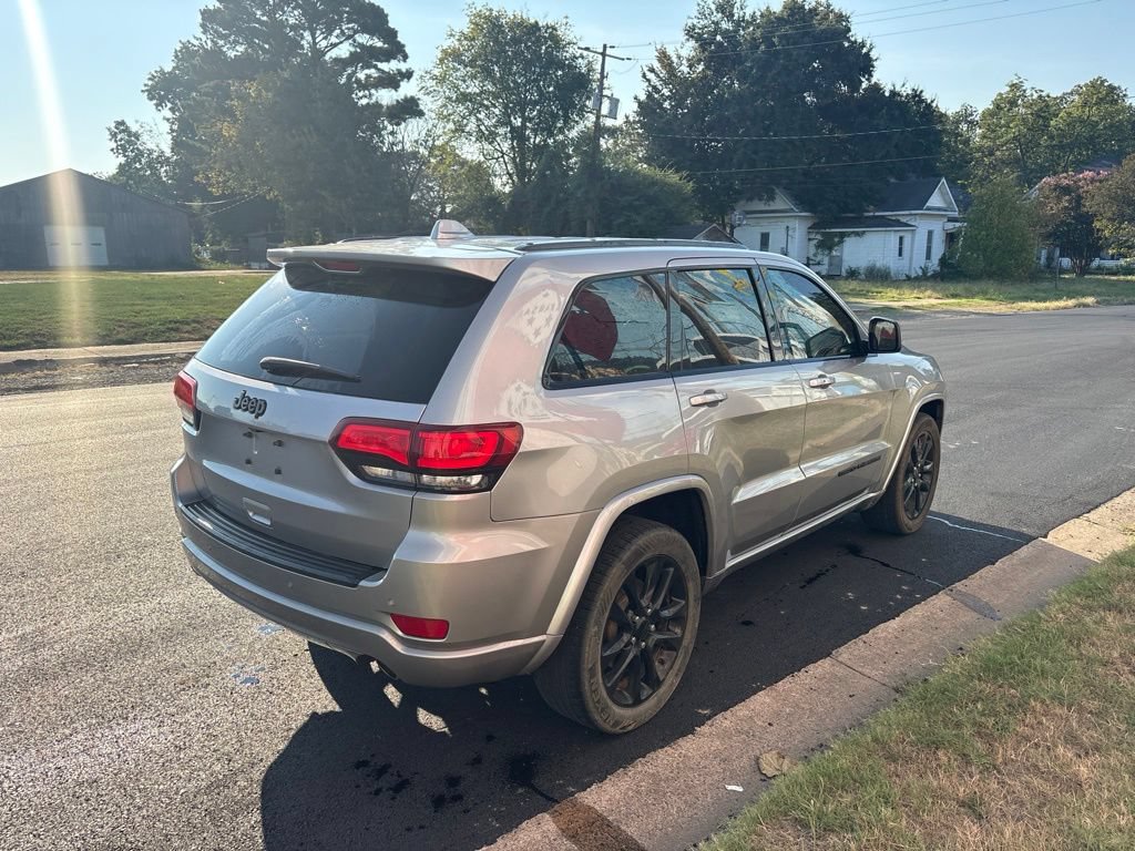 Used 2021 Jeep Grand Cherokee Laredo X RWD image 6