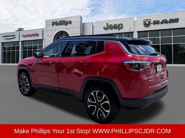 Used 2023 Jeep Compass Limited w/ Sun and Sound Group AWD/4WD image 5