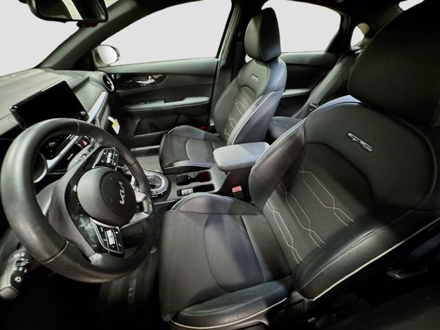 Used 2024 Kia Forte GT-Line w/ GT-Line Premium Package image 15