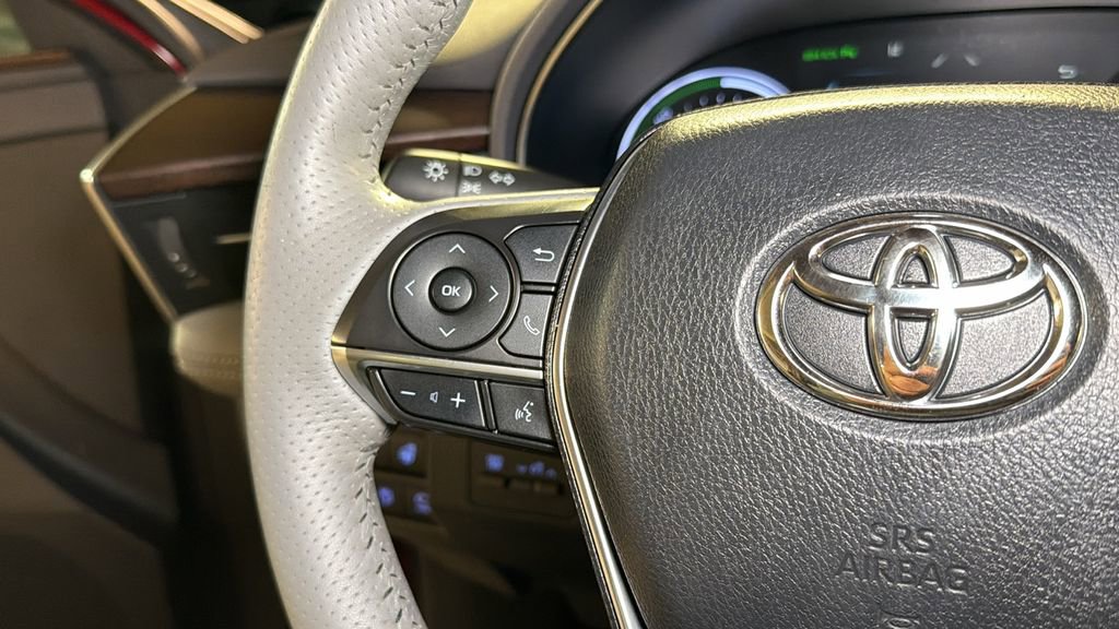 Used 2019 Toyota Avalon Limited w/ Advanced Safety Package image 30