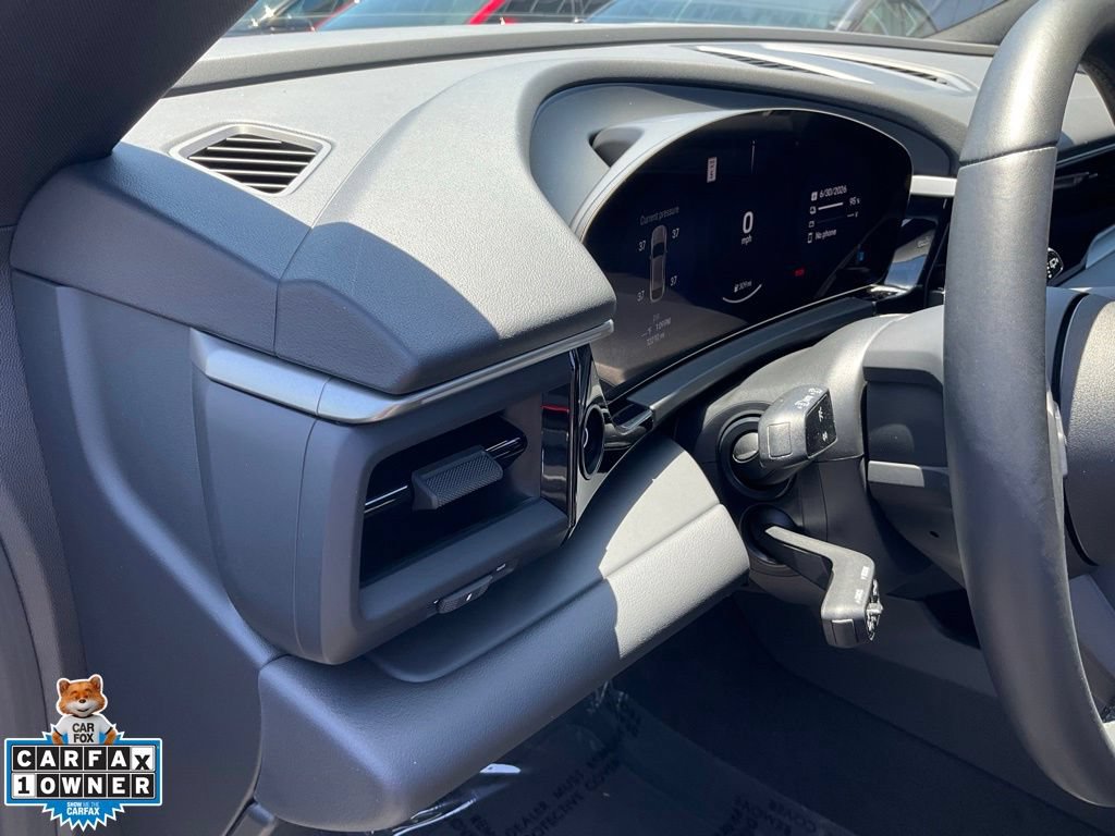 Used 2025 Porsche Macan 4S Electric AWD/4WD image 19