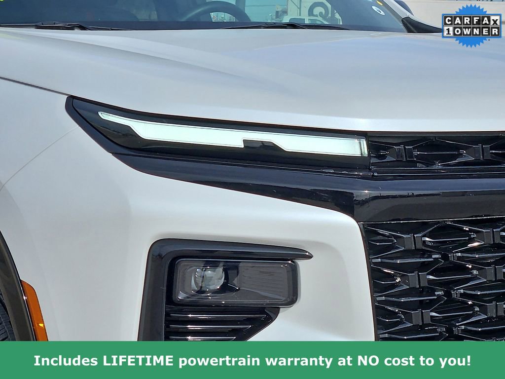 Used 2025 Chevrolet Traverse RS image 8