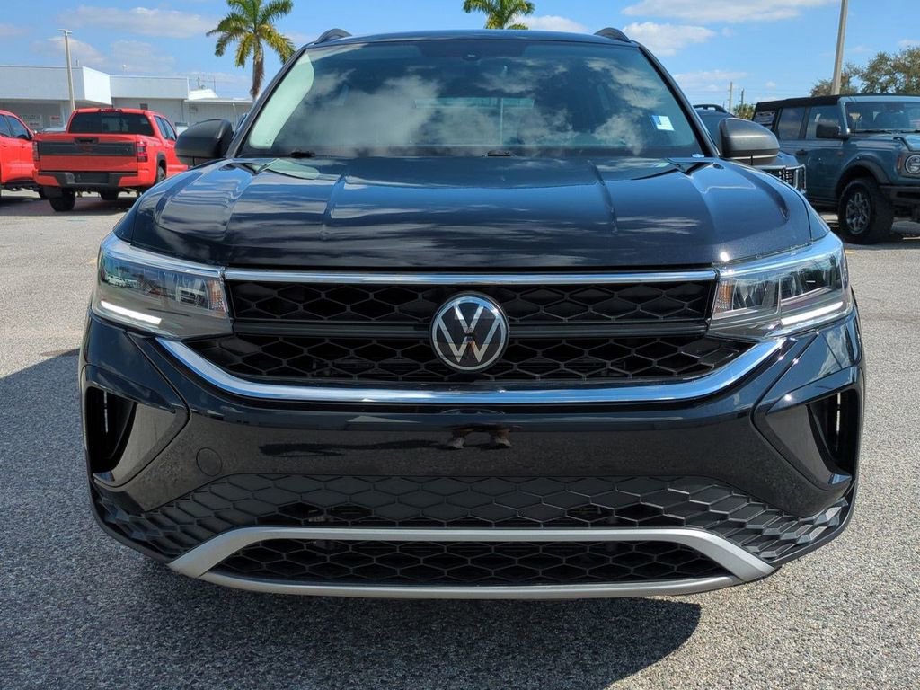 Used 2023 Volkswagen Taos S image 9