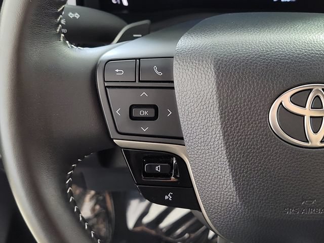 Used 2026 Toyota Camry SE FWD image 24