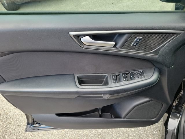 Used 2015 Ford Edge SE FWD image 16