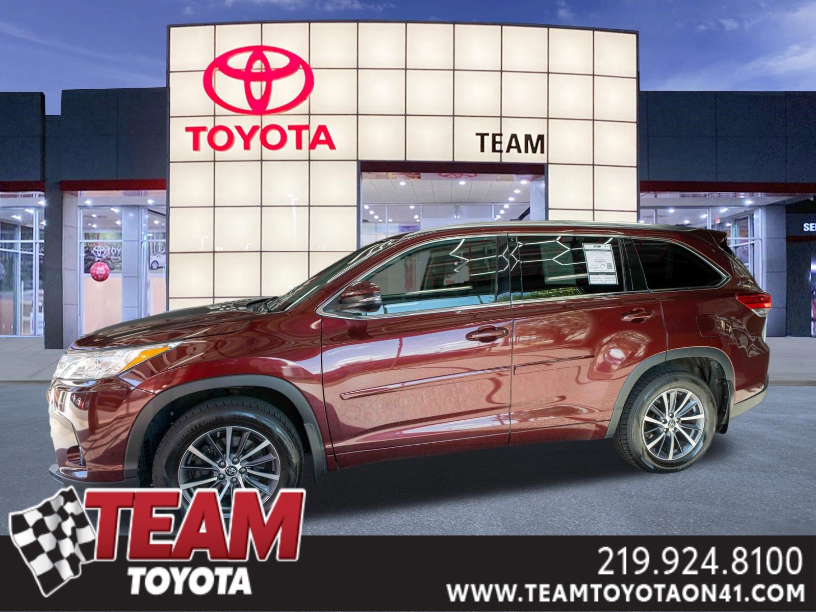 Used 2017 Toyota Highlander XLE image 1