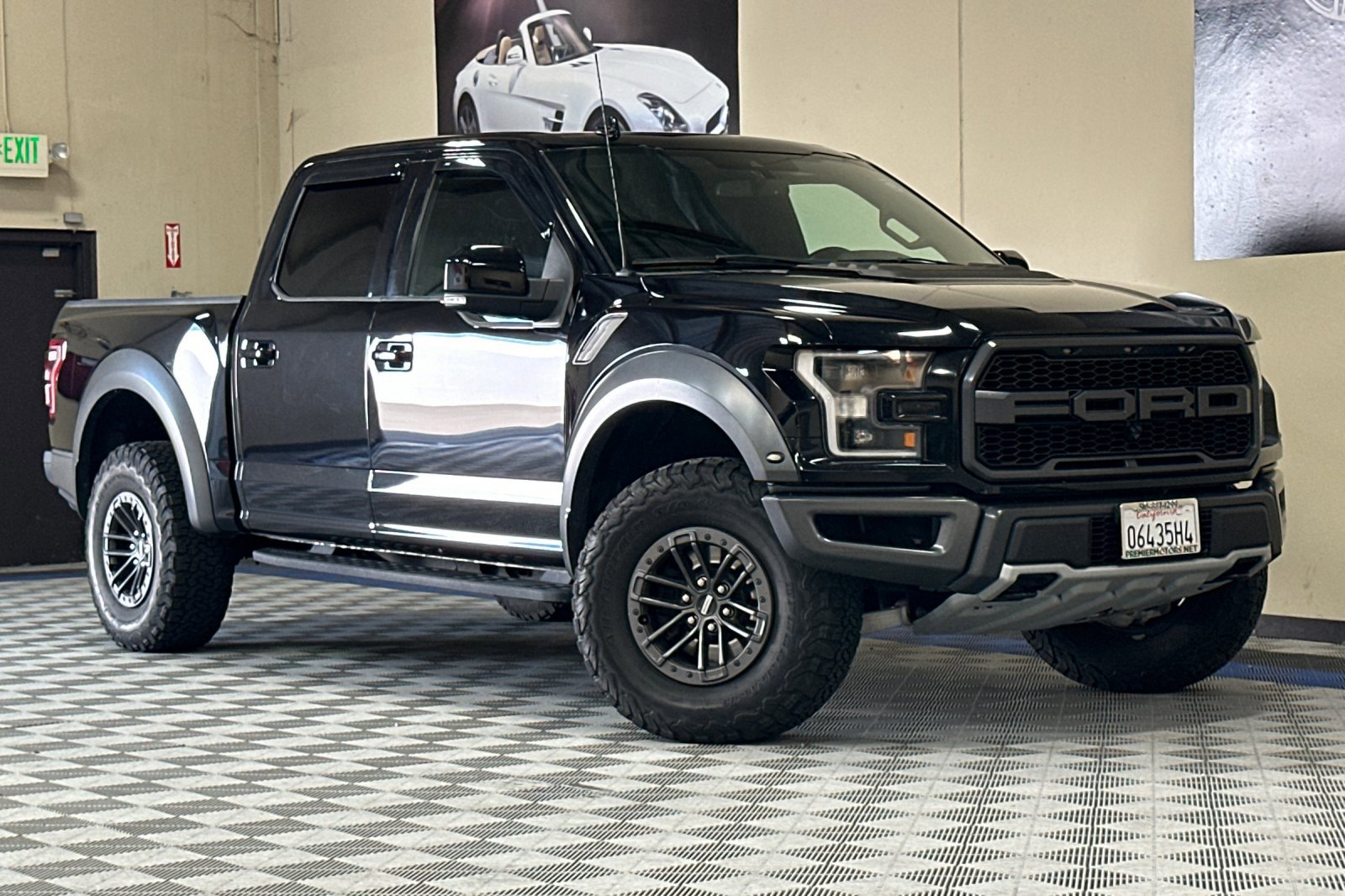 Used 2020 Ford F150 Raptor w/ Equipment Group 802A Luxury image 2