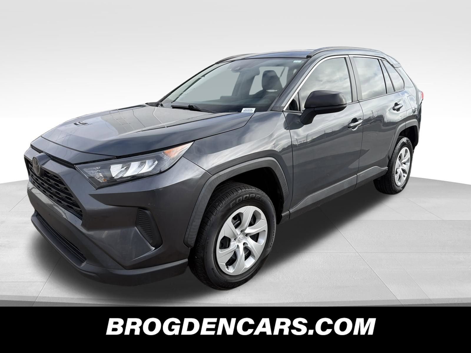 Used 2020 Toyota RAV4 LE w/ All Weather Liner Package image 4