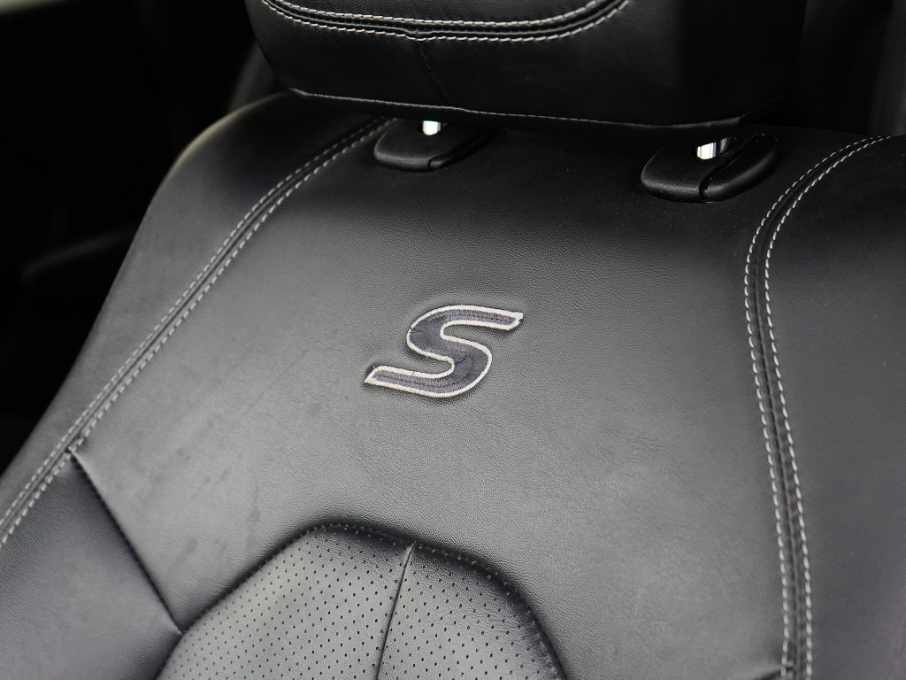 Used 2024 Chrysler Pacifica Limited image 23