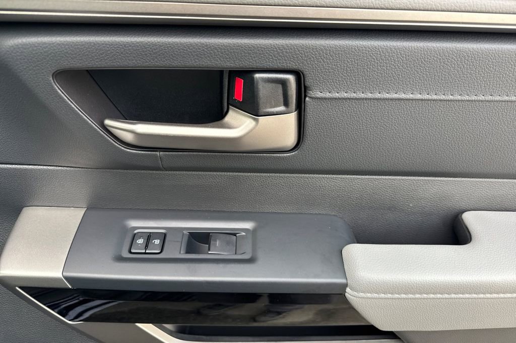 Used 2025 Toyota Tundra Limited image 20