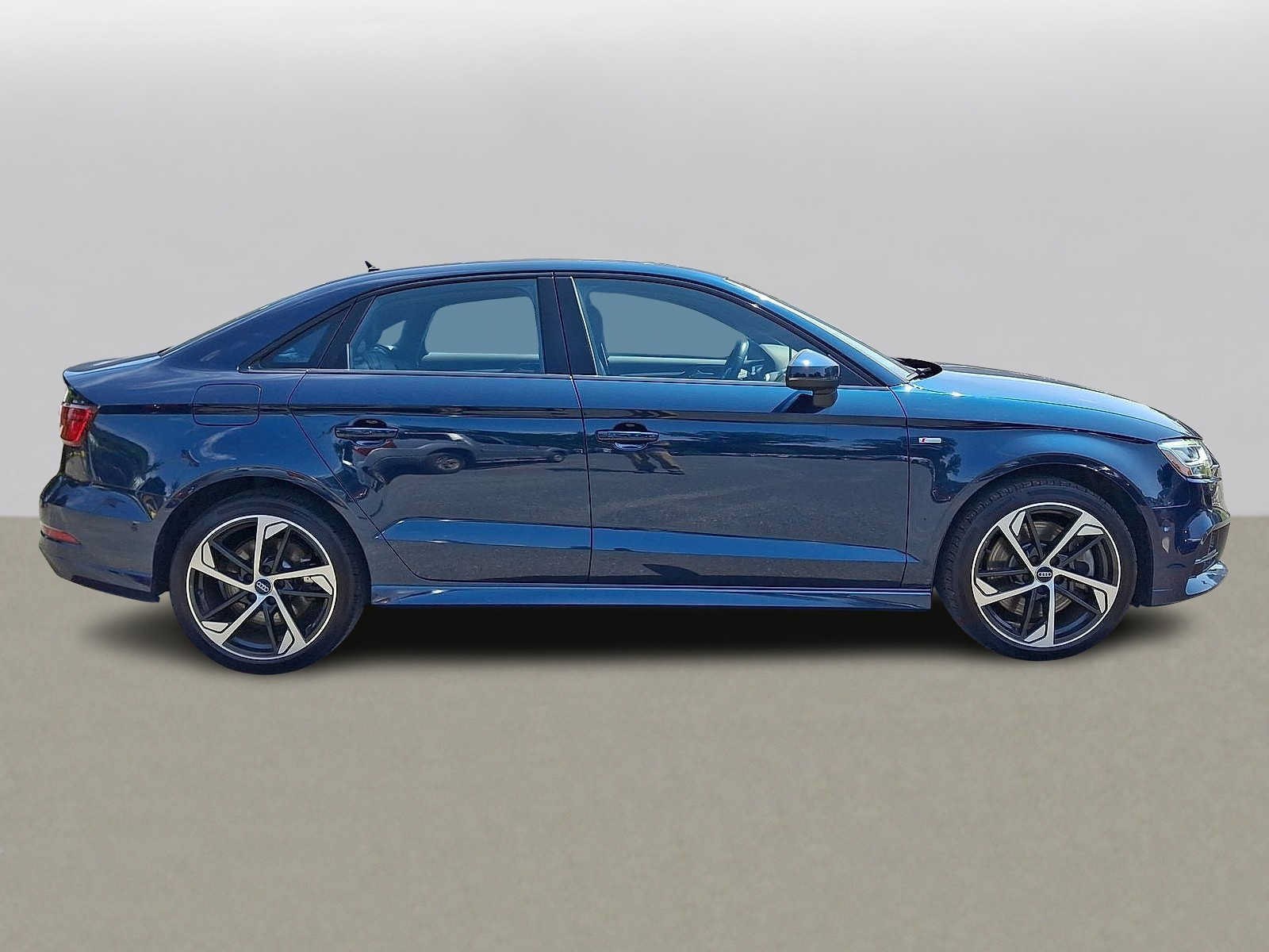 Used 2020 Audi A3 2.0T Premium Plus w/ Premium Plus Package AWD/4WD image 32