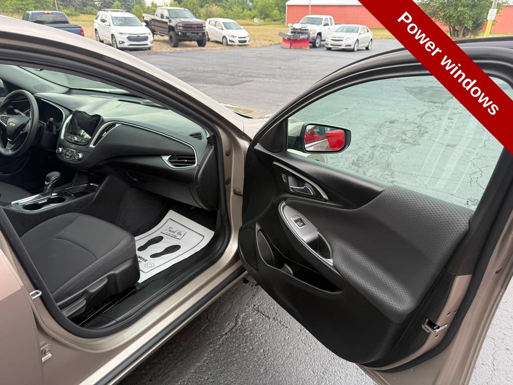 Used 2022 Chevrolet Malibu LS w/ Driver Confidence Package II FWD image 40