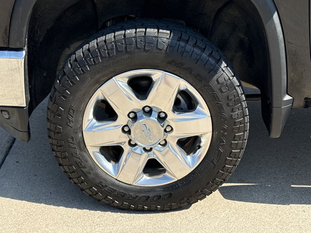 Used 2020 Chevrolet Silverado 2500 LTZ w/ LTZ Convenience Package AWD/4WD image 14