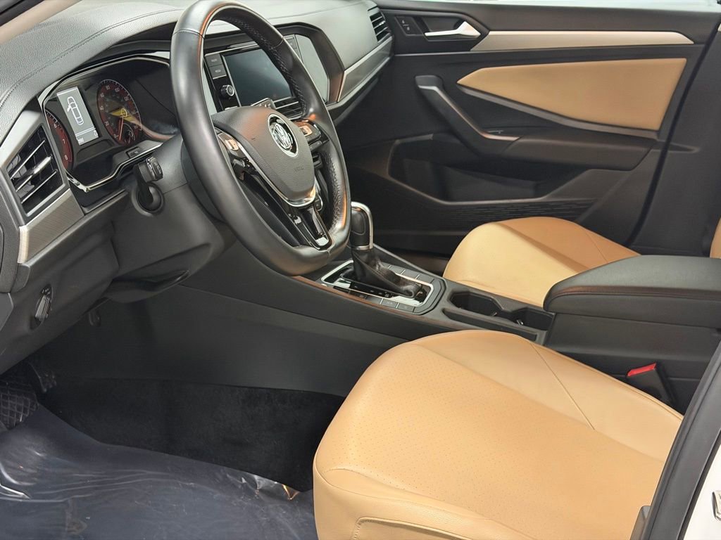 Used 2019 Volkswagen Jetta SE w/ Cold Weather Package image 22