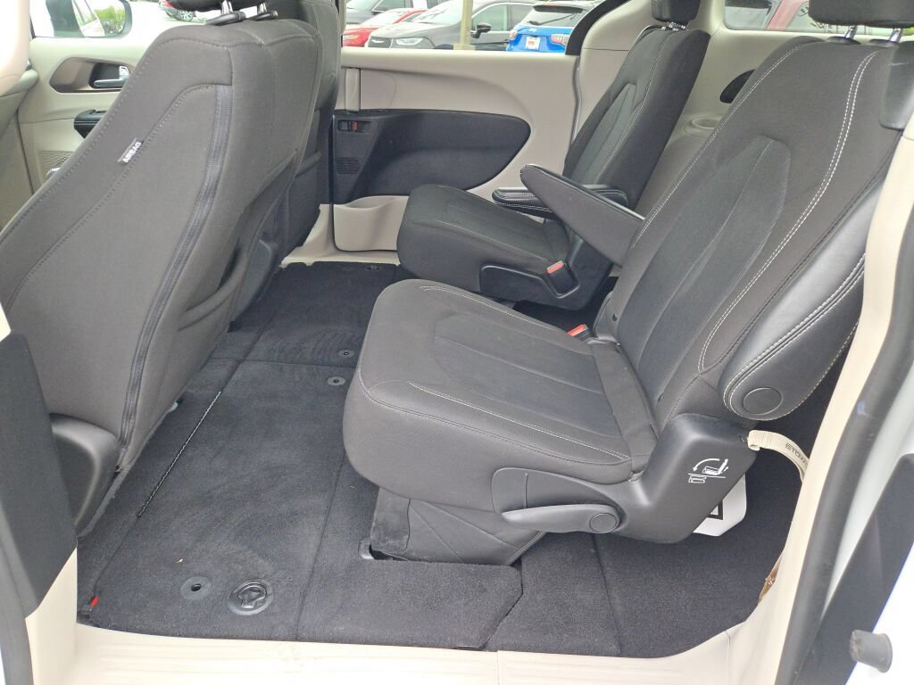 Certified 2023 Chrysler Voyager LX FWD image 20