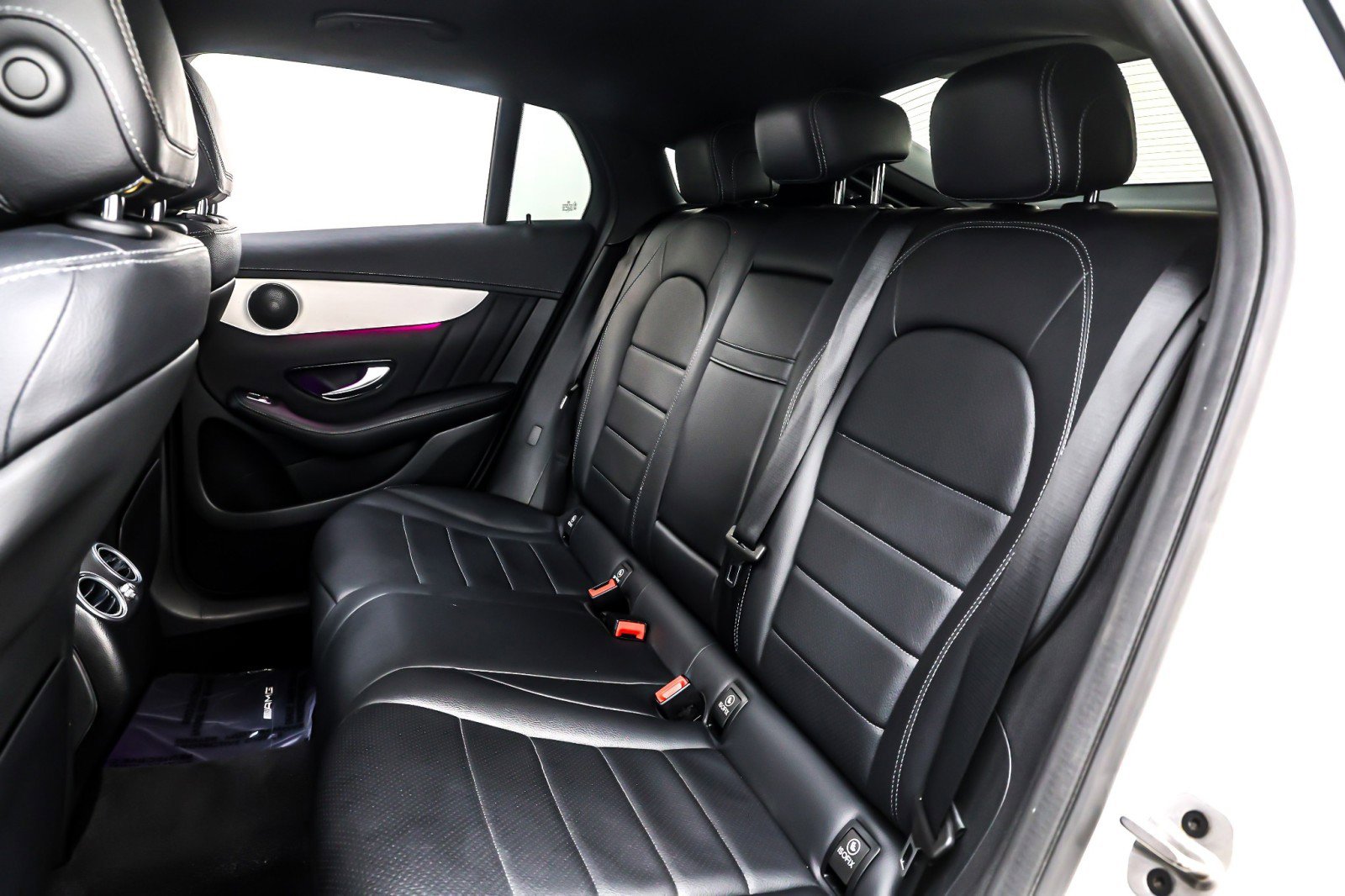 Used 2022 Mercedes-Benz GLC 300 4MATIC Coupe image 9