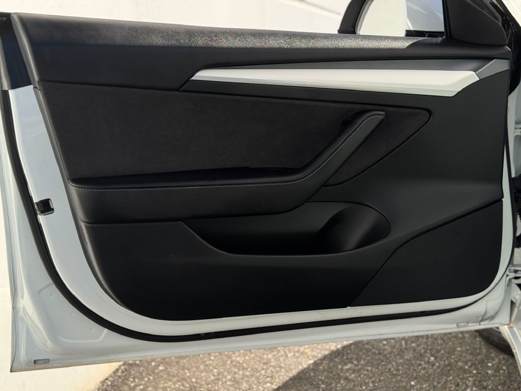 Used 2021 Tesla Model 3 Standard Range Plus RWD image 7
