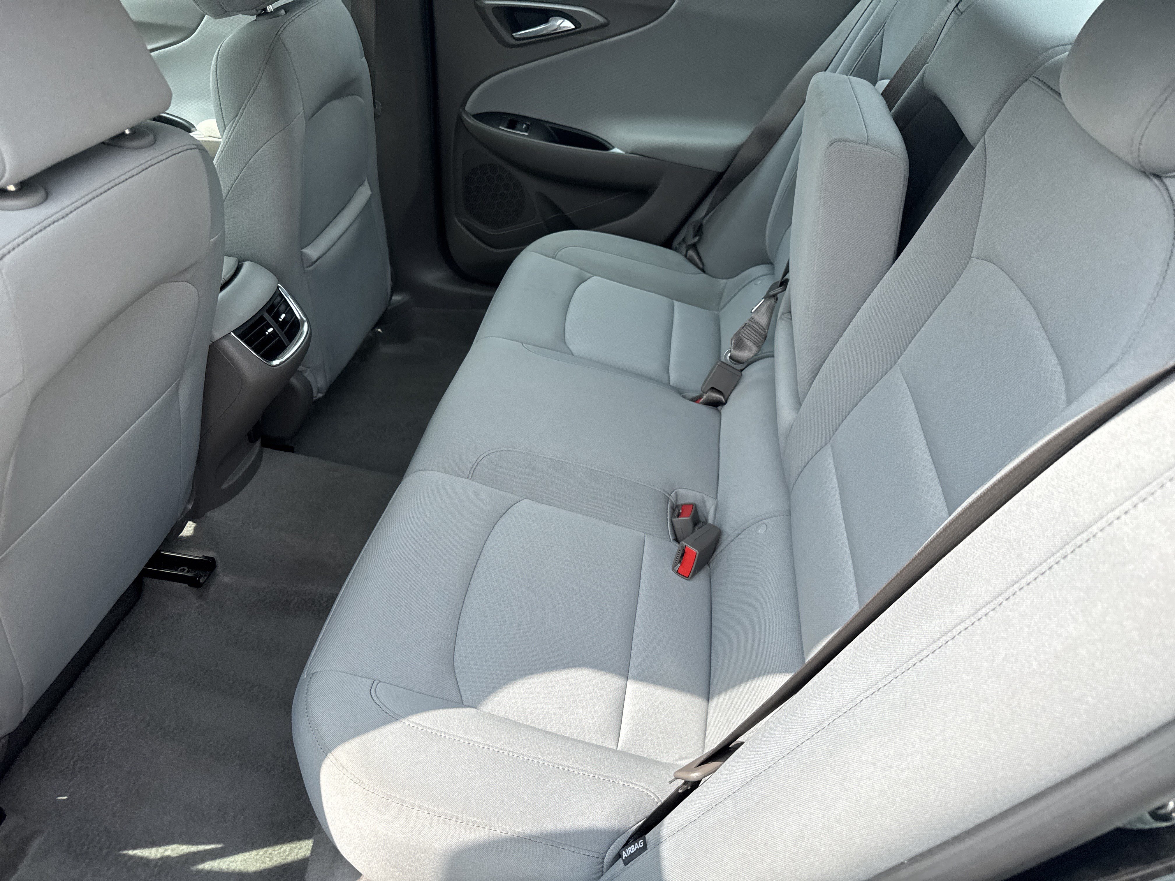 Used 2025 Chevrolet Malibu LT FWD image 6