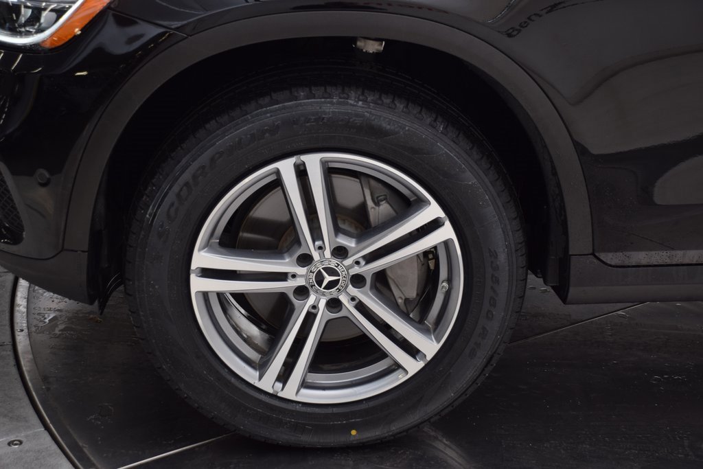 Certified 2022 Mercedes-Benz GLC 300 image 11