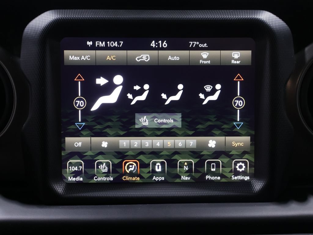 Used 2023 Jeep Wrangler Unlimited Sport AWD/4WD image 29
